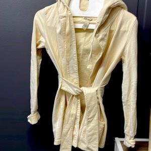 Belted, hooded, jersey jacket